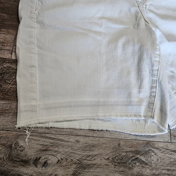 Lane Bryant Bermuda Shorts Plus Size 20 Light Wash 9" Denim Jorts Stretch Cotton - Picture 7 of 11